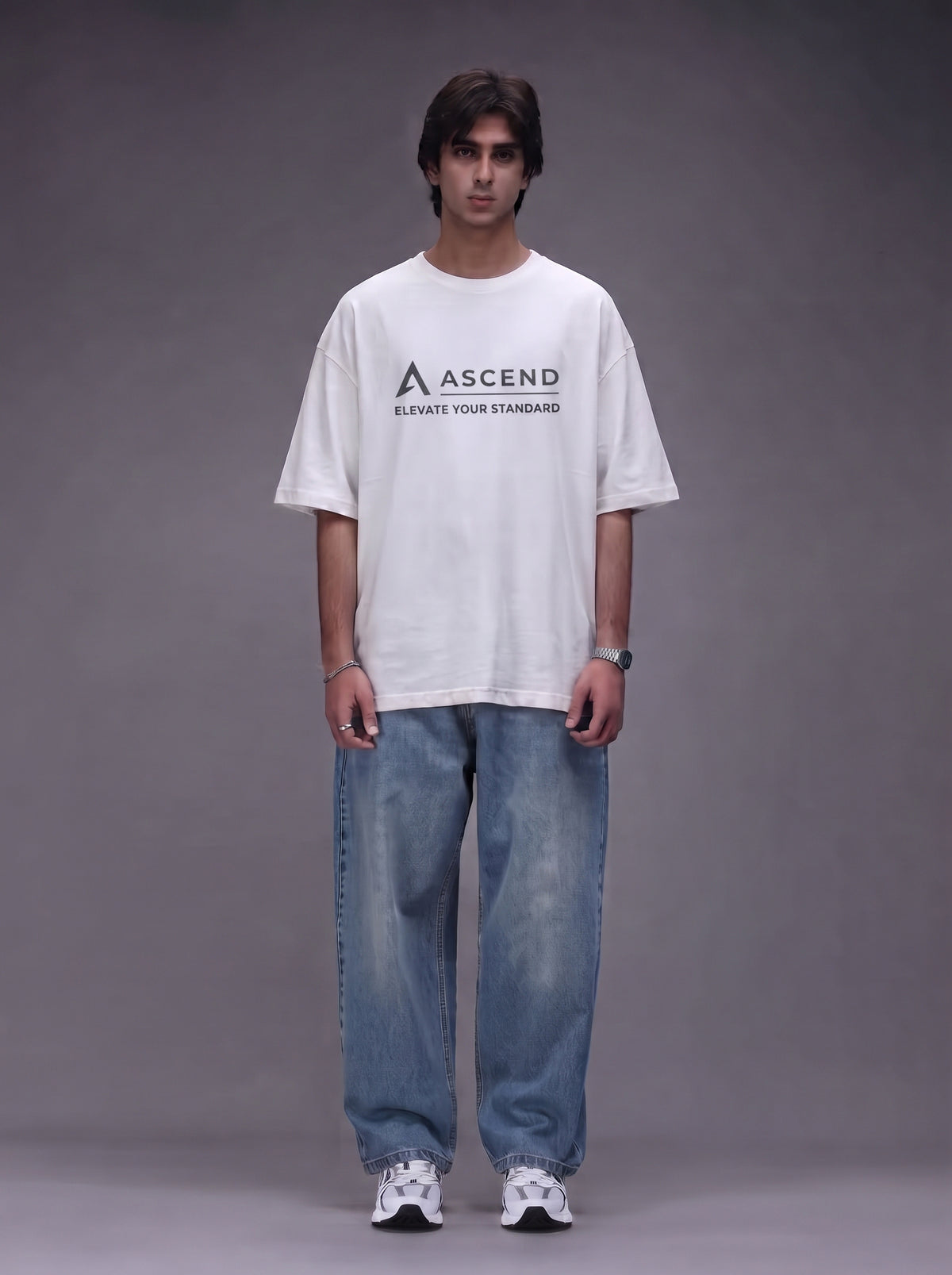 Ascend Oversized Graphic T-Shirt – White