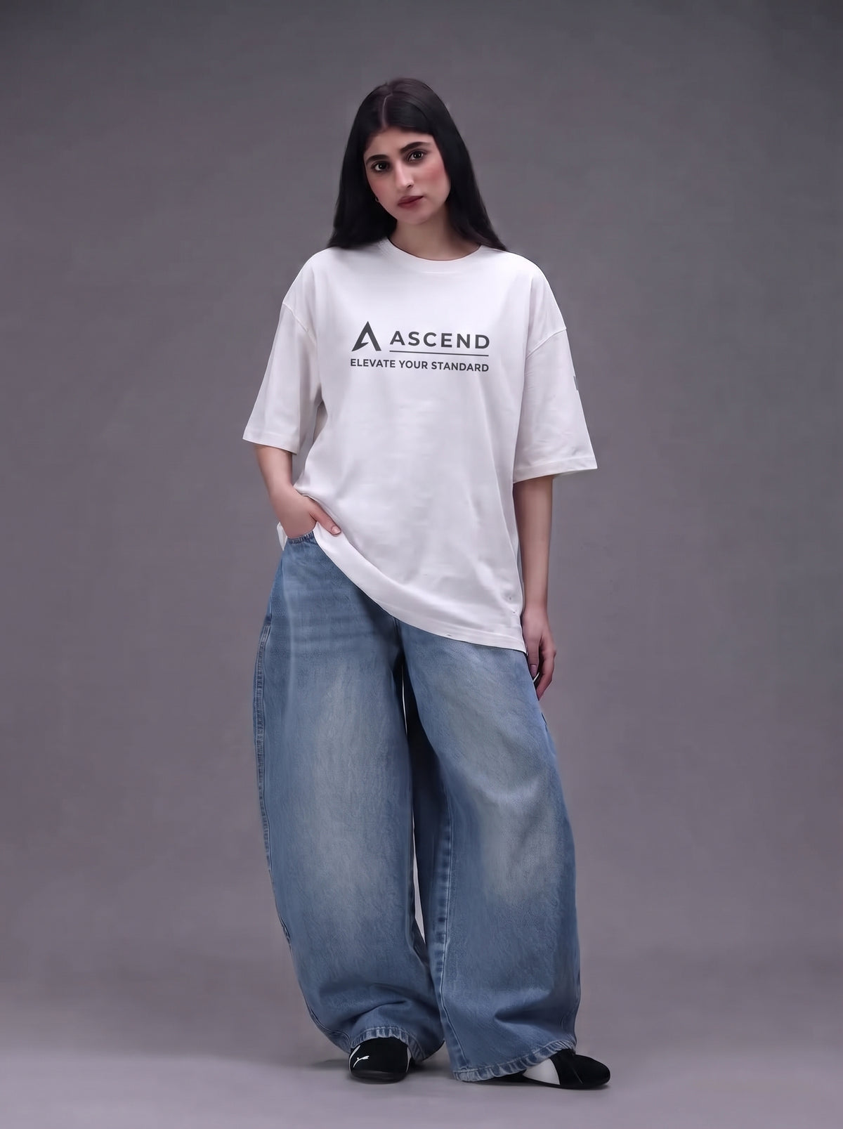 Ascend Oversized Graphic T-Shirt – White